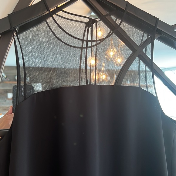 Black top with mesh detail, xs Babaton - Picture 2 of 7